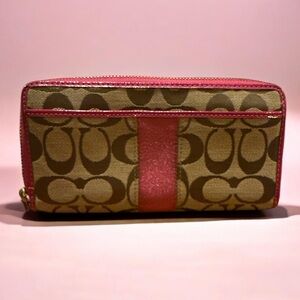 EUC Coach Fuchsia and Beige Signature Wallet